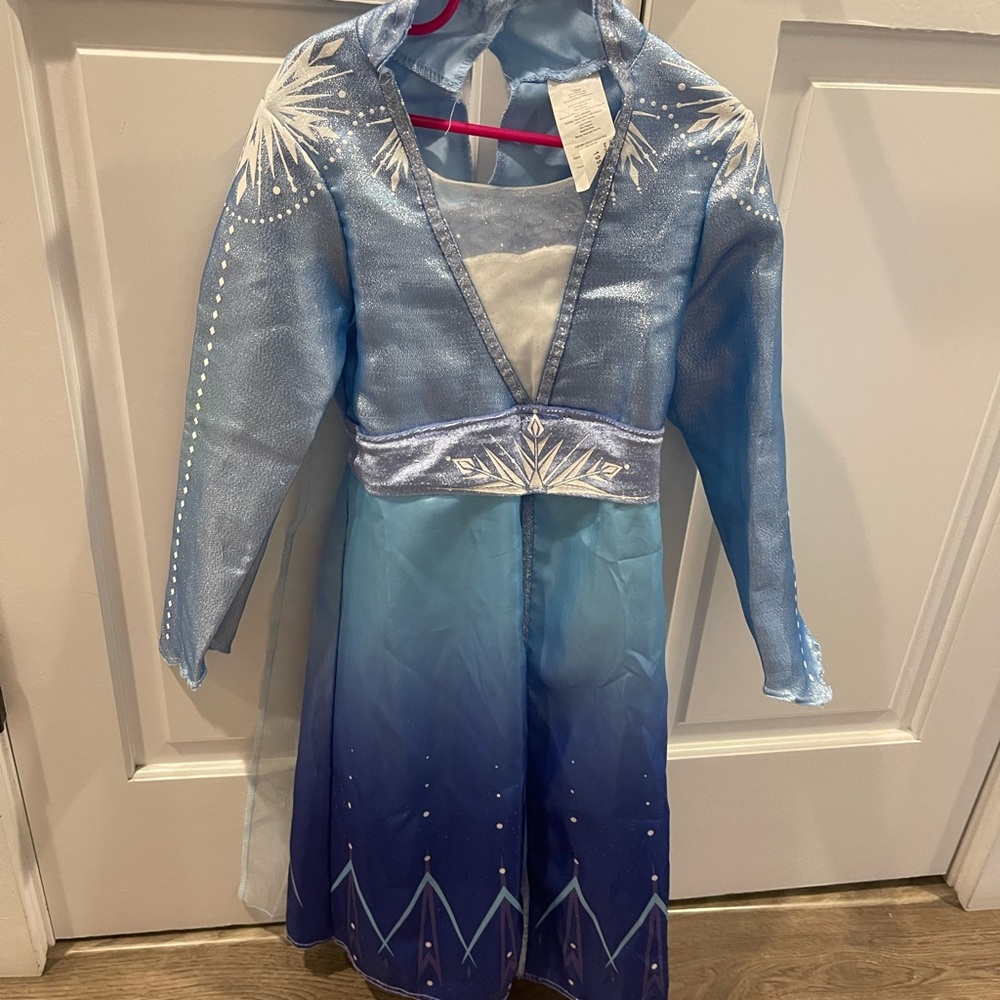 Disney Queen Elsa costume size 6